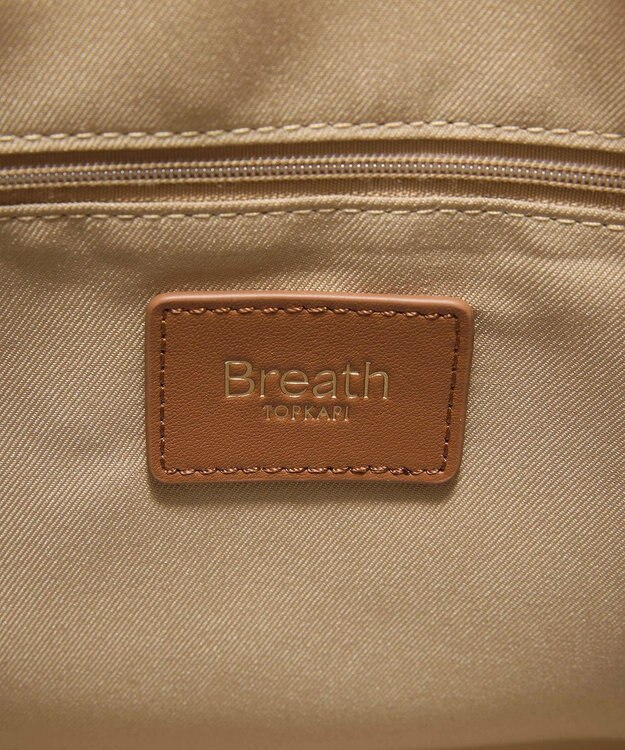 TOPKAPI 【Breath TOPKAPI】レザーコンビ 雑材風 シンプル ショルダーバッグ チャーム付き ベージュ