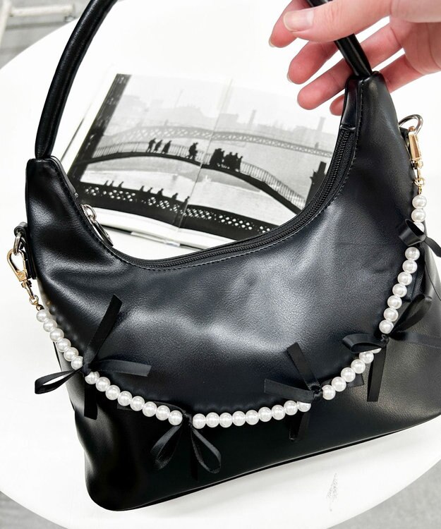 WEGO リボンパールハンドストラップ ブラック