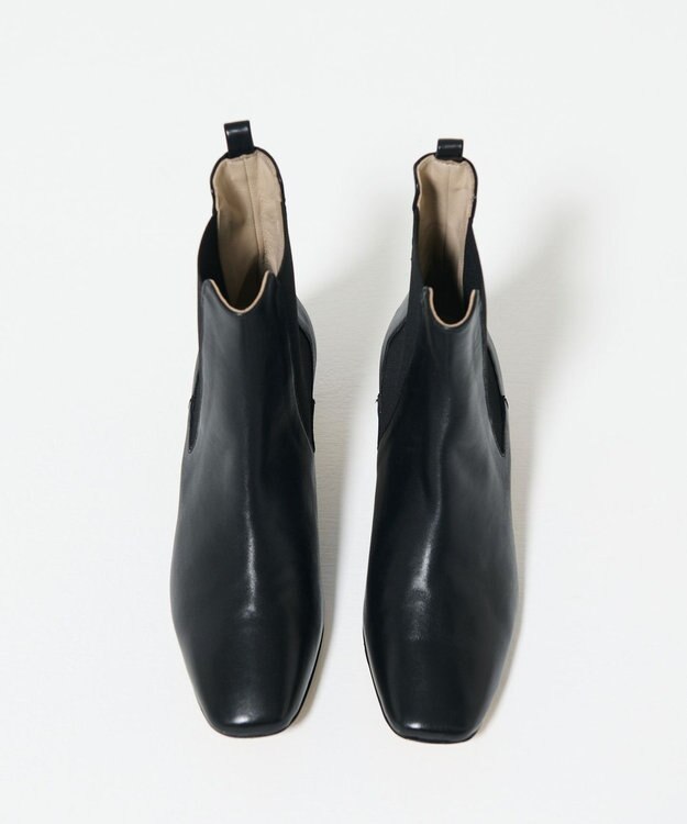 GRACE CONTINENTAL CORSO ROMA スクエアーショートブーツ ブラック