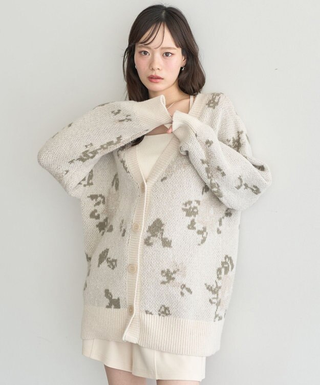 earth music&ecology フラワージャガードラメシャギーカーディガン Ivory