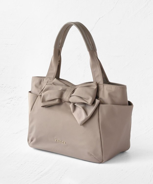 TOCCA 【大人百花掲載】KNOT IN HEART NYLONTOTE M トートバッグ M グレージュ系