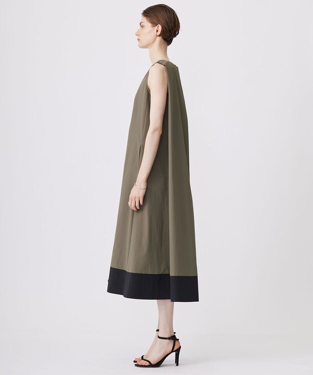 ICB L 【洗える】RENUソフトタイプライター ノースリーブワンピース カーキ×ブラック系