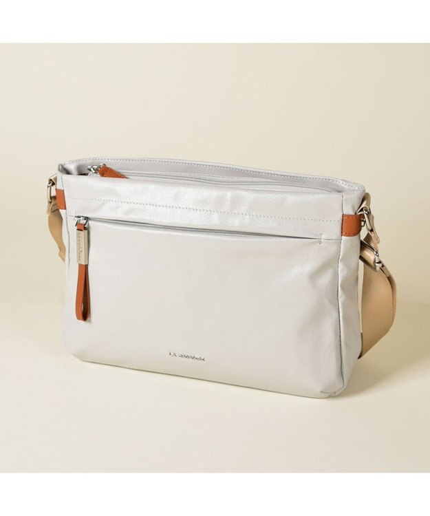 LA BAGAGERIE コーティングキャンバス ショルダーバッグ アイボリー