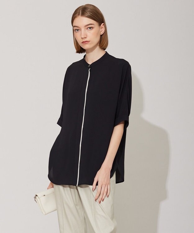 ICB 【人気のため新色追加・WEB限定カラーあり】BackSatinAmunzen 5分袖バンドカラーブラウス ブラック系