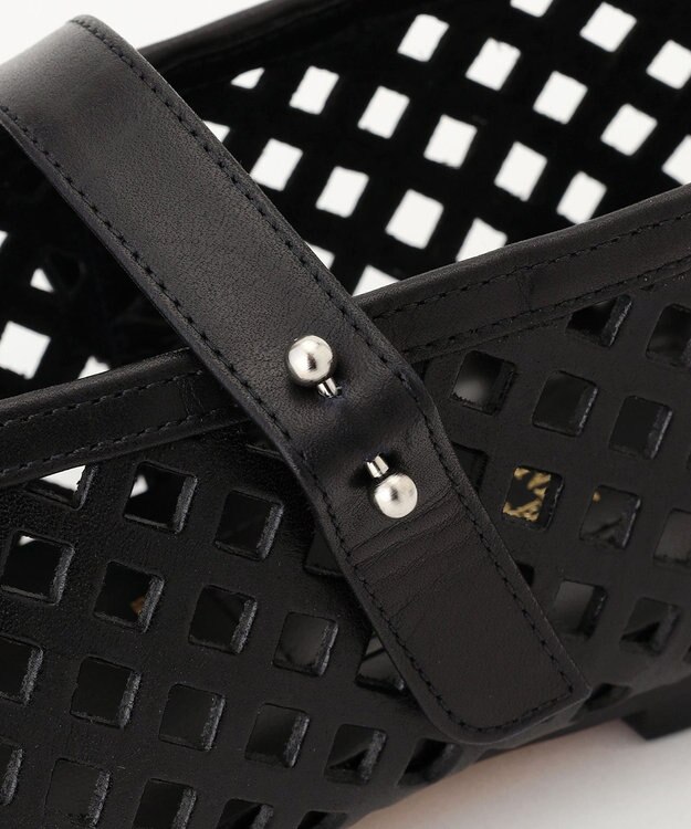 BEIGE， 【一部店舗限定】HENRI EN VARGO / MATHILDE パンチングレザーメリージェーン Black