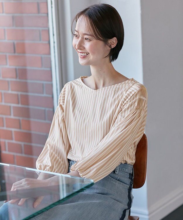 自由区 【XSサイズ～/洗える】ストレッチシャーティング ブラウス ベージュ系1