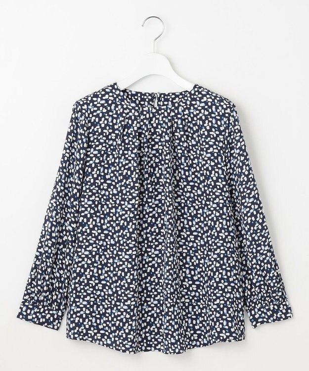 自由区 L 【カタログ掲載・セットアップ対応・洗える】ジオメトリックフラワードットプリント ブラウス ネイビー系