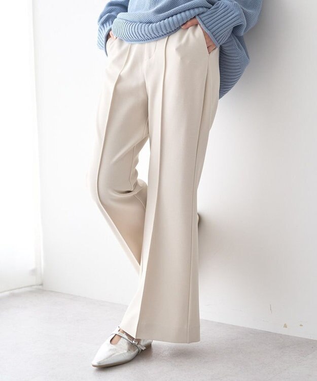 earth music&ecology センターシームフレアパンツ Ecru