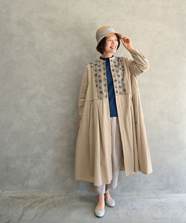 muuc 〈2WAY〉〈遠州織物の工場で織られた上質なコットン生地〉〈オーガニックコットン〉〈チュール素材に花刺繍〉あじさい小花刺繍 羽織り＆ワンピースドレス ベージュ