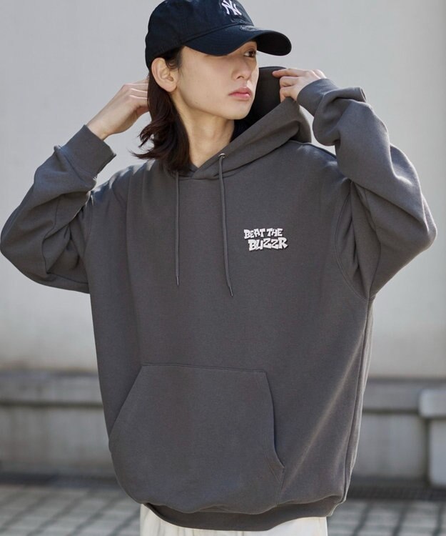 WEGO 【ユニセックス着用ITEM】別注NEWJACKグラフィックプルパーカー ブラック中濃色