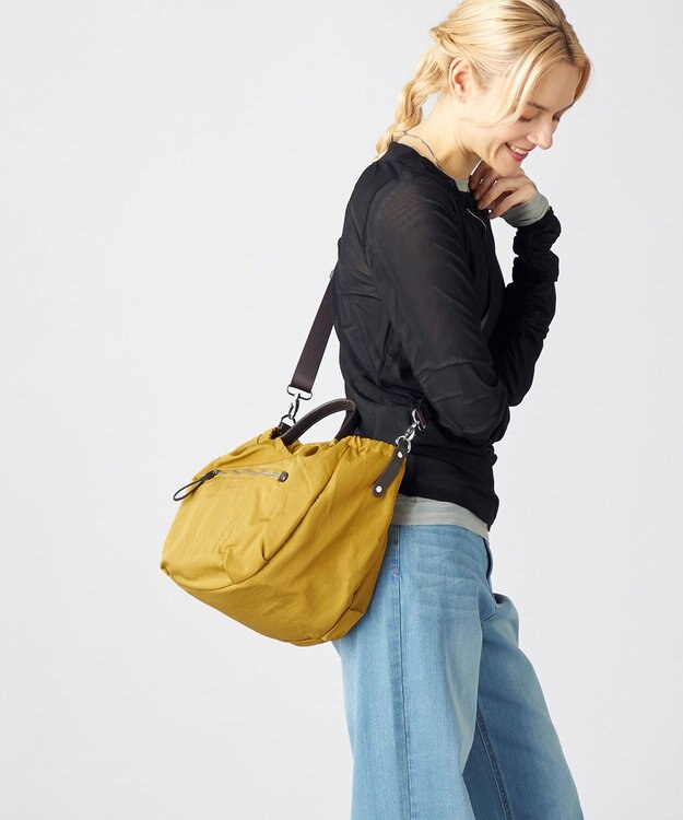 LA BAGAGERIE 【MONICA】サイドギャザー2WAYトートバッグ Mサイズ マスタード