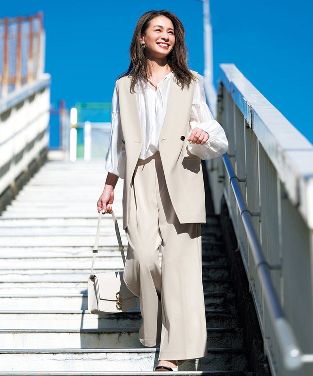 UNFILO シアーギャザーブラウス オフ