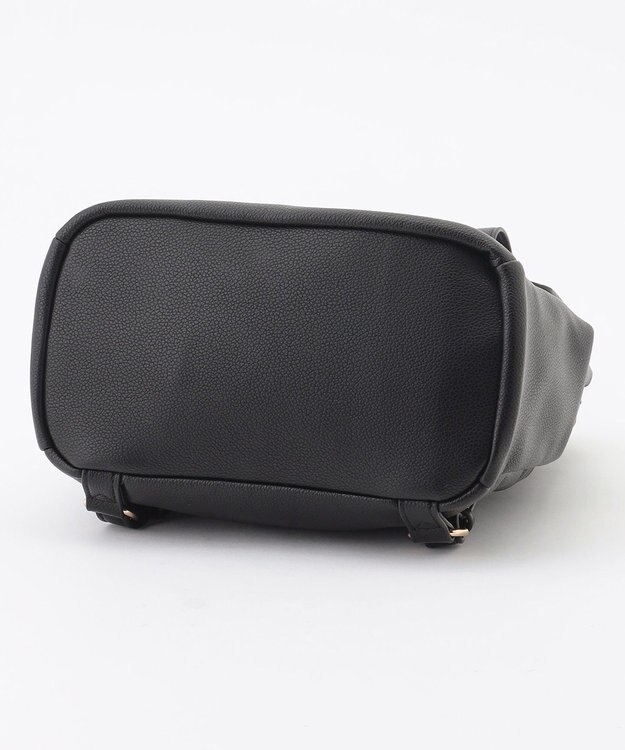 LA BAGAGERIE フロント金具デイリーリュック ブラック