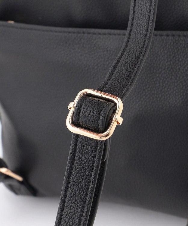 LA BAGAGERIE フロント金具デイリーリュック ブラック