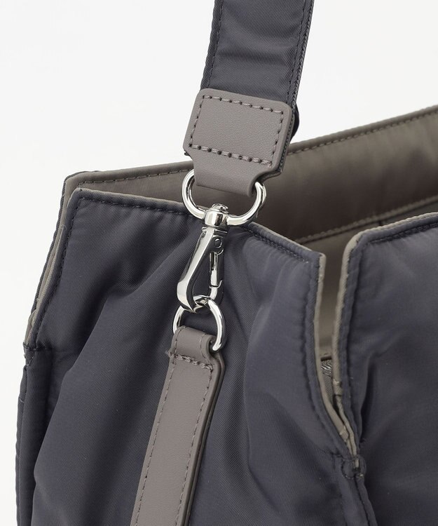 Y'SACCS 【ムック本掲載】ツイルナイロン　スクエアトート　Mサイズ ダークグレー