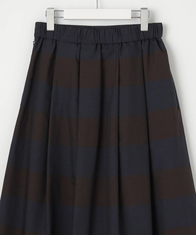 自由区 L 【カタログ掲載・洗える】スラブシャンタン スカート ネイビー×ブラウン