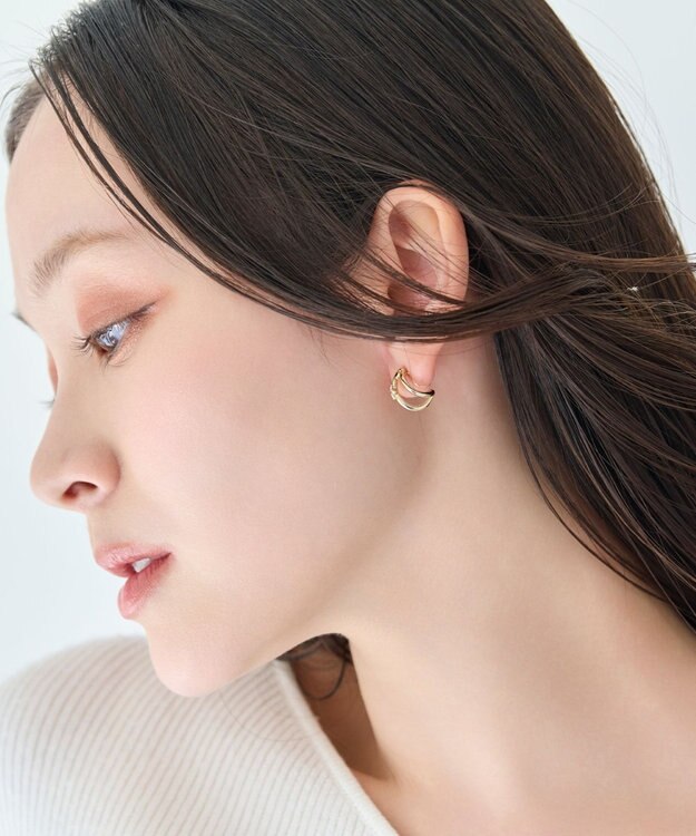 Phoebe 〈痛くないシリーズ/アレルギー対応〉シャイニーダブルフープライトフィットイヤリング　ゴールド ゴールド