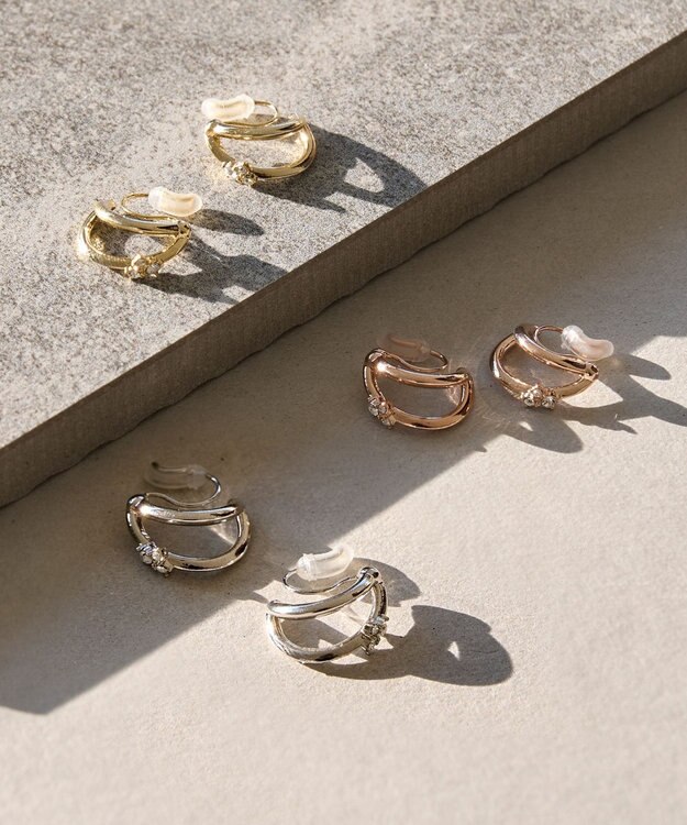 Phoebe 〈痛くないシリーズ/アレルギー対応〉シャイニーダブルフープライトフィットイヤリング　ゴールド ゴールド