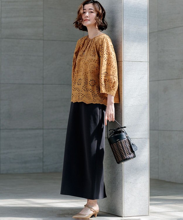 23区 【先行予約/見上愛さん着用】カットワークエンブロイダリー 2WAYブラウス キャメル系