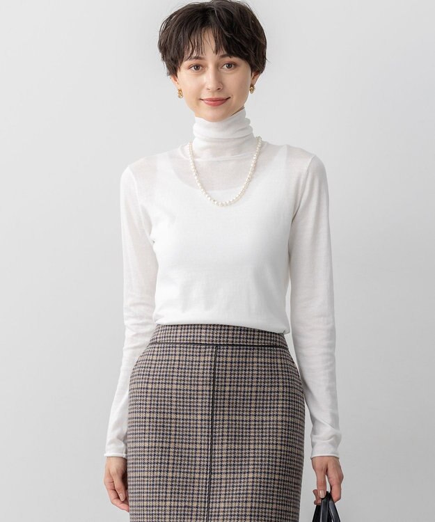 23区 S 【CLASSY.掲載/洗える】スムージーコットン タートルネック ニット ホワイト系