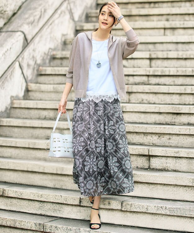 自由区 【SHIHOさん着用・ベーシック】レザースリム バングル グレー