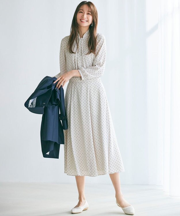 23区 L 【洗える】トライアングルプリント ネックデザイン ブラウス ベージュプリント