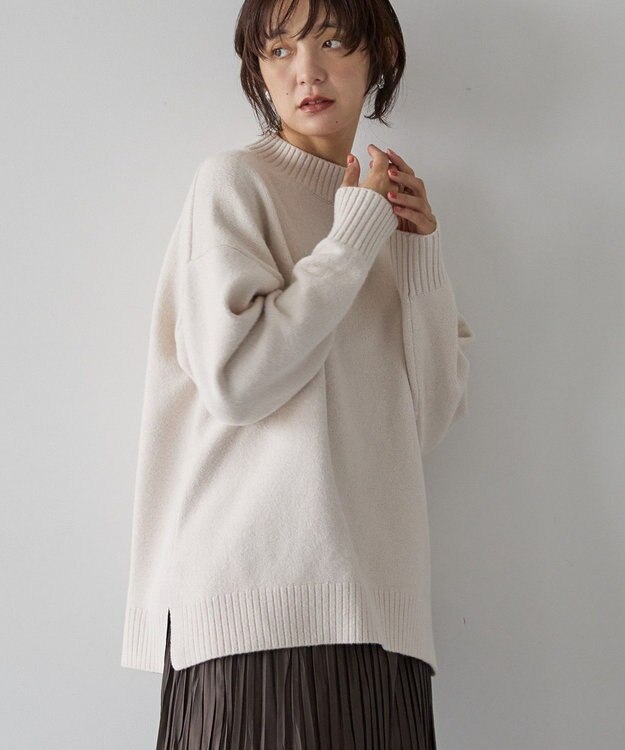 AMERICAN HOLIC サイドスリットハイネックニットプルオーバー Ivory