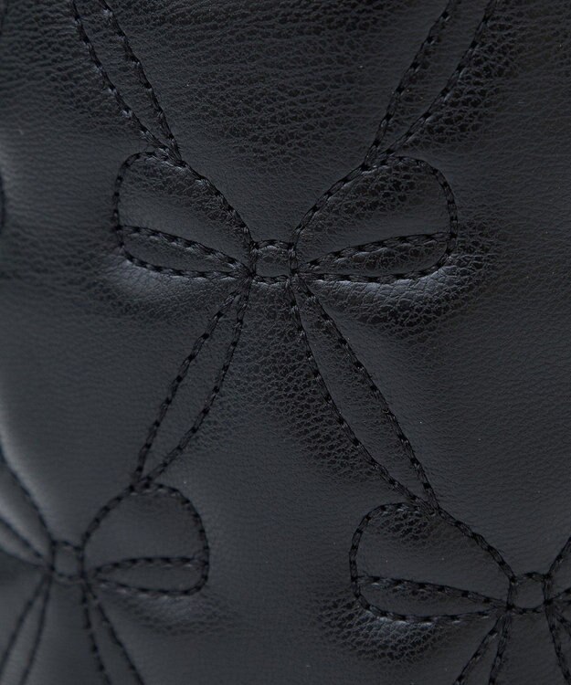 Maison de FLEUR リボンキルティングキューブショルダーバッグ Black