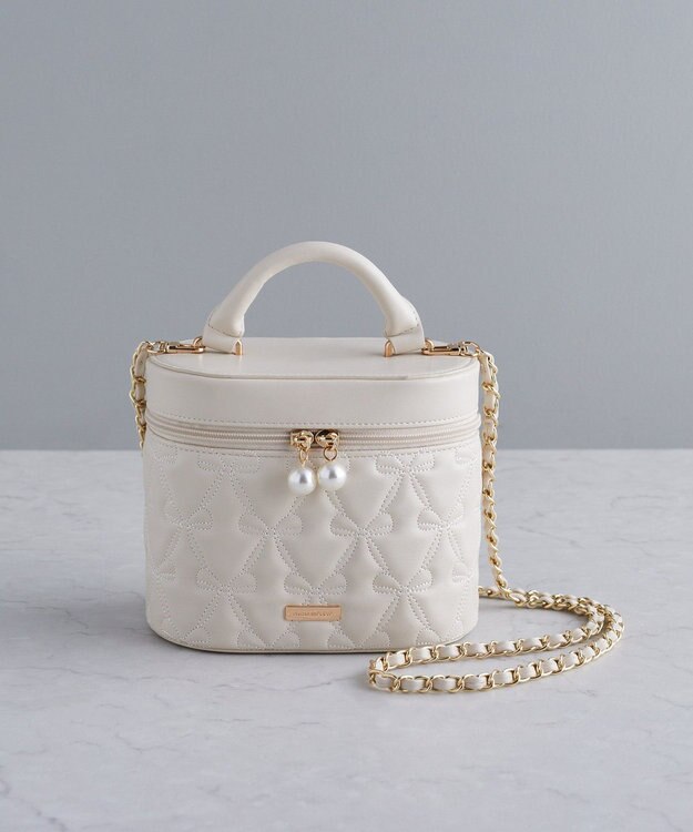 Maison de FLEUR リボンキルティングキューブショルダーバッグ Ivory