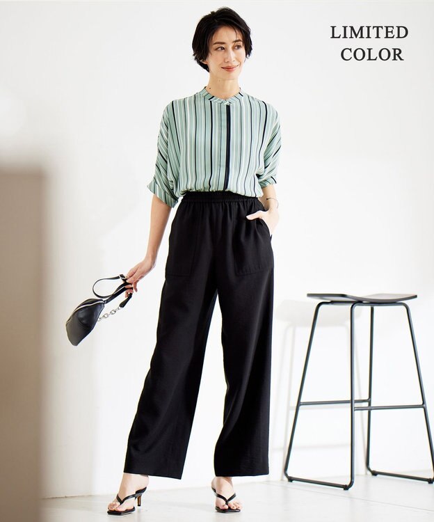 ICB 【新色追加・接触冷感・UVケア・速乾・洗える】BackSatinAmunzen 5分袖バンドカラーブラウス ティールグレーストライプ系［WEB限定］