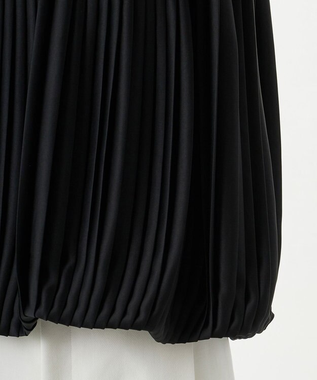 23区 L 【エステータ】ドレープサテン プリーツブラウス ブラック系