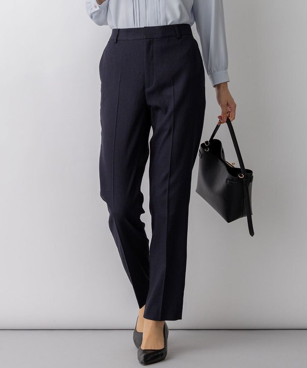 23区 【先行予約】アイアスマットストレッチ テーパード パンツ ネイビー系