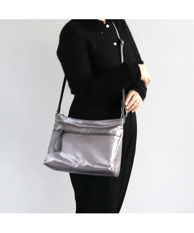 PELLE BORSA シンプルショルダーバッグ Alive アライブ 4449 ガンメタ