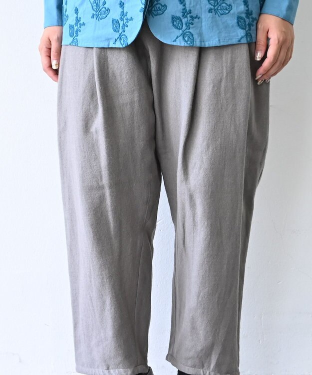 muuc リネンウールのスラックスパンツ グレー