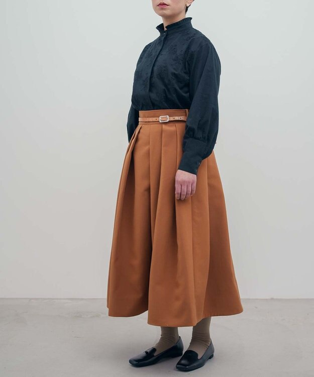 muuc トリプルクロス タックフレアスカート｜軽くてふっくらした三重織り生地・セットアップ可能 ブラウン