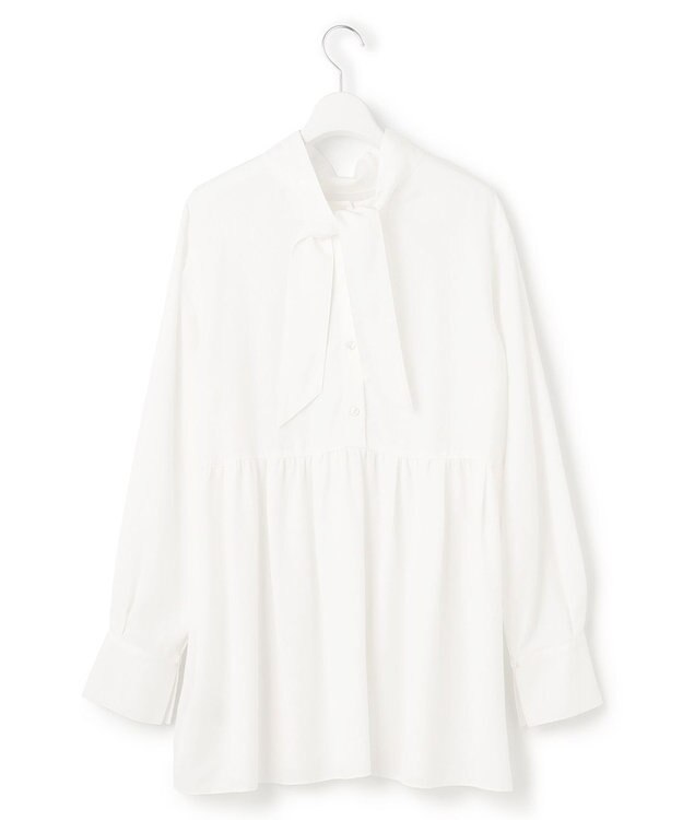 23区 L 【前後着用可能/洗える】ウォッシュドピーチツイル ブラウス ホワイト系