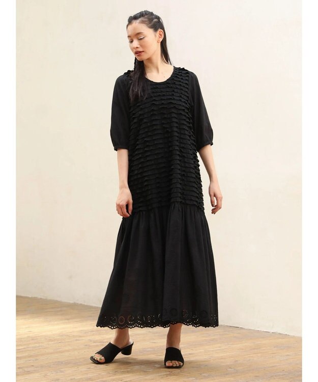 Green Parks ■ＥＳＣＡＲ　ウェーブカット×ローン刺繍ワンピース Black