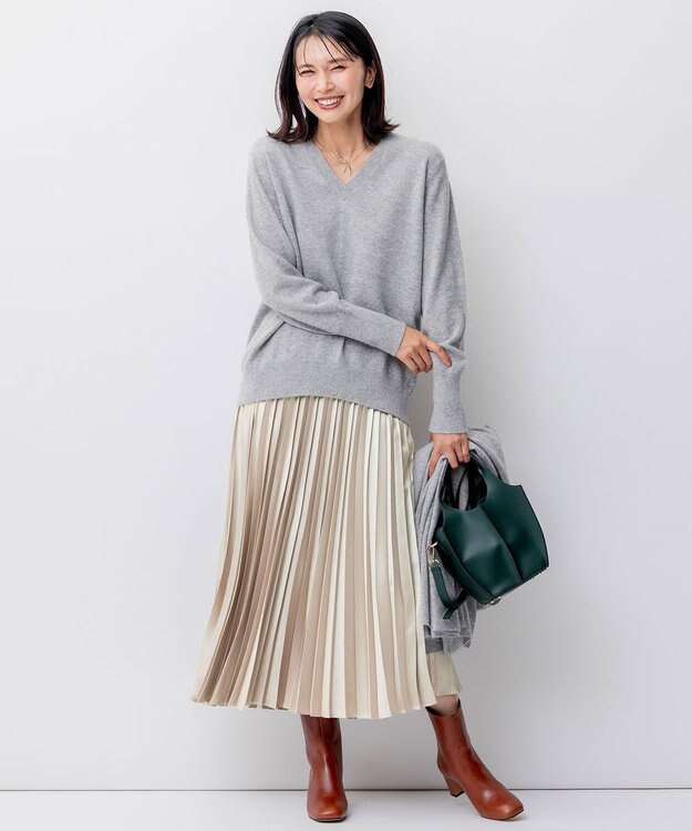 23区 【洗える】ピュアカシミヤ Vネック ニット ライトグレー系