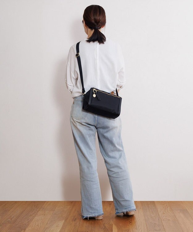 ACE BAGS & LUGGAGE HAyU × ace.  ユッカ ショルダーバッグ 17832 ブラック