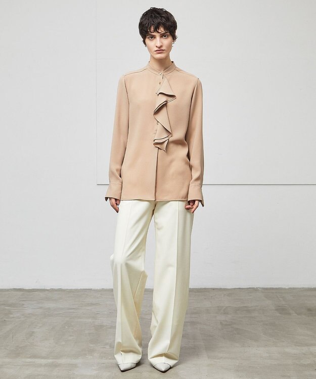 BEIGE， 【洗える】STOW / バンドカラーフリルブラウス Milk tea