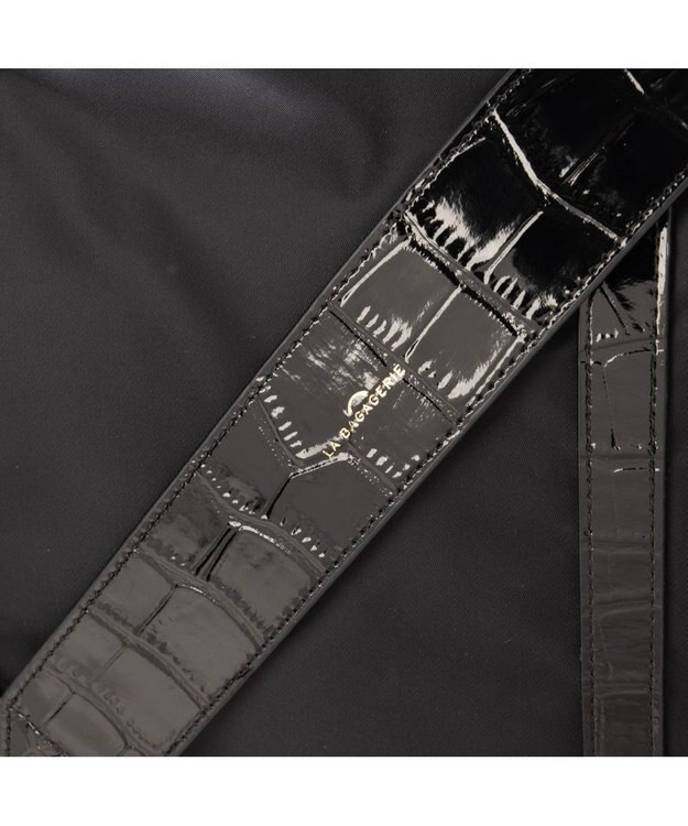 LA BAGAGERIE 【エコユース】ナイロン×型押しエナメル　2WAYA4トート ブラック