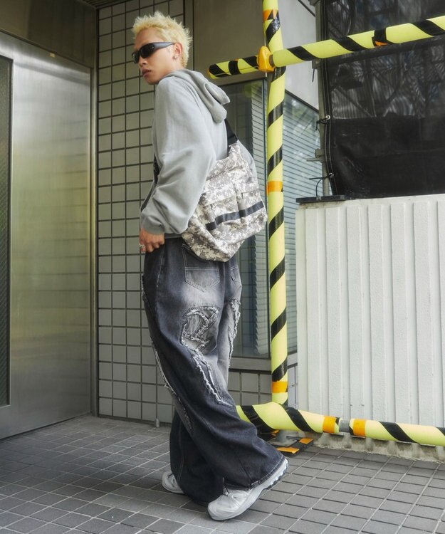 WEGO 【ユニセックス着用ITEM】立体ポケットBIGショルダー 柄1