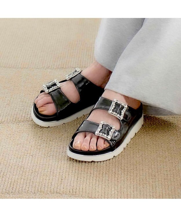 MODE ET JACOMO <carino>厚底ビジューバックルサンダル ブラック