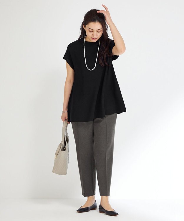 23区 L 【Lサイズ限定】ソフトストレッチポンチ テーパードパンツ グレー系