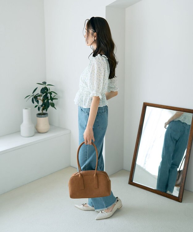 earth music&ecology フラワー刺繍フリルヘムブラウス Ivory