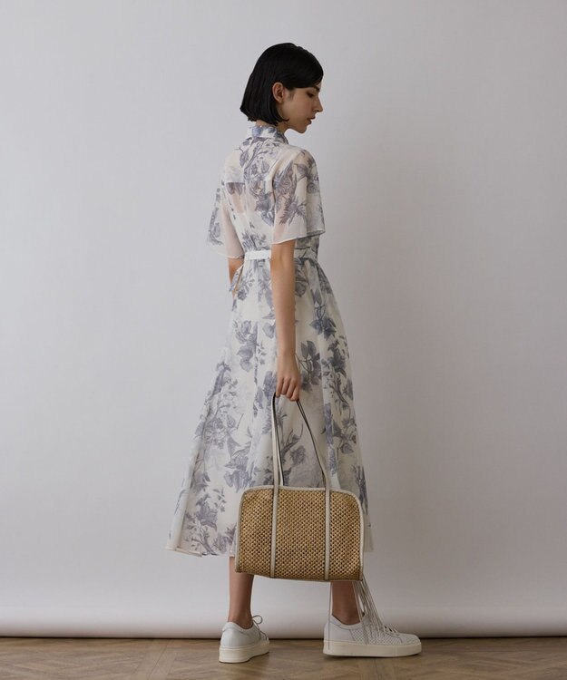 GRACE CONTINENTAL シャドーフラワープリントワンピース グレー
