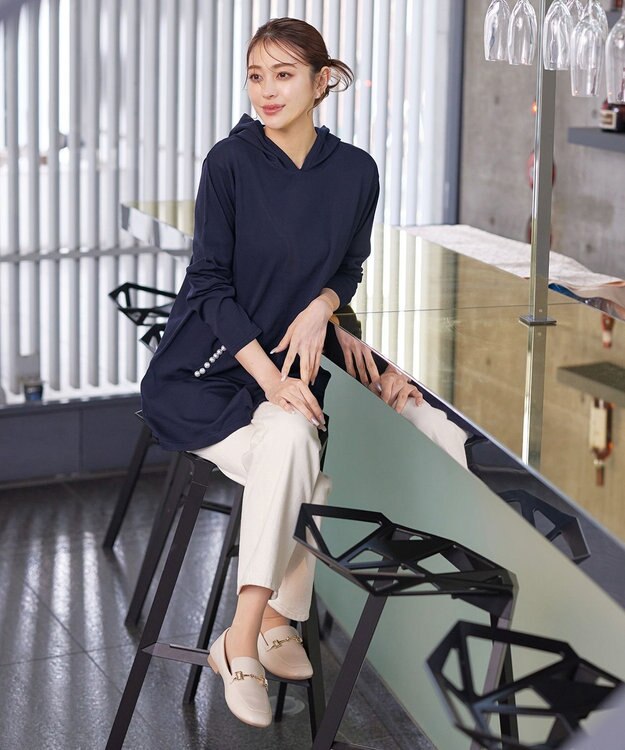 Tiaclasse 【洗える】パールポケット付きニットチュニックパーカー ネイビー