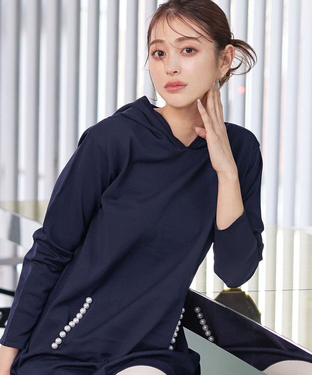 Tiaclasse 【洗える】パールポケット付きニットチュニックパーカー ネイビー