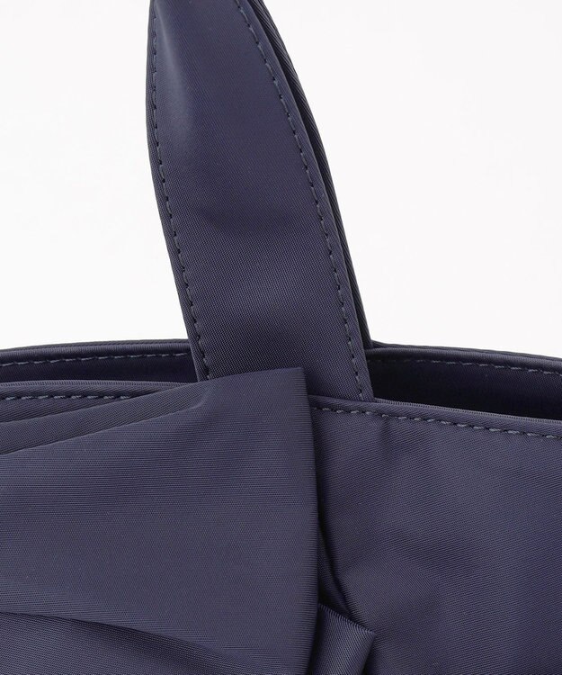 TOCCA 【大人百花掲載】KNOT IN HEART NYLONTOTE M トートバッグ M ネイビー系