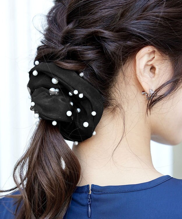 Tiaclasse ランダムパール付きチュールシュシュ ブラック